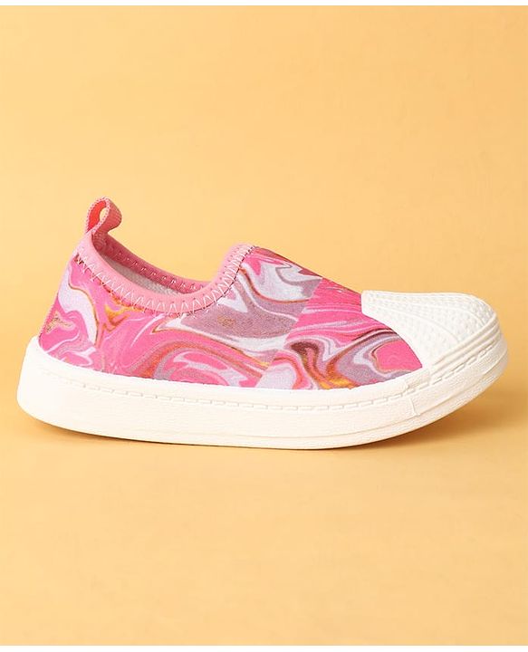 Cute Walk by Babyhug Slip On Casual Shoes with Abstract Print - Pink
