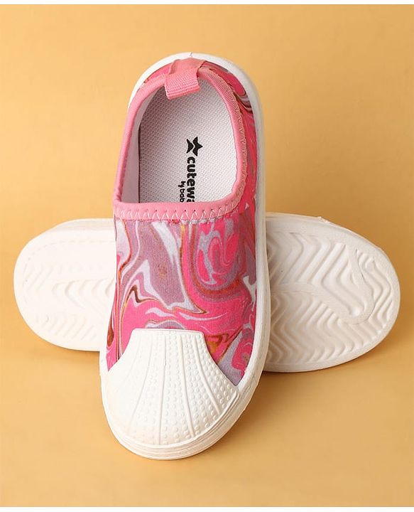 Cute Walk by Babyhug Slip On Casual Shoes with Abstract Print - Pink