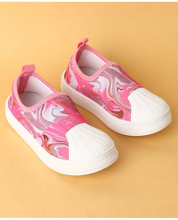 Cute Walk by Babyhug Slip On Casual Shoes with Abstract Print - Pink