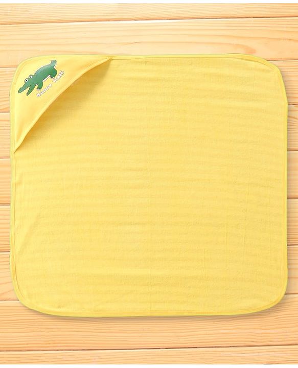 Babyhug Cotton Knit Hooded Wrapper with Crocodile Print & Stripes L 76 x B 76 cm - Yellow