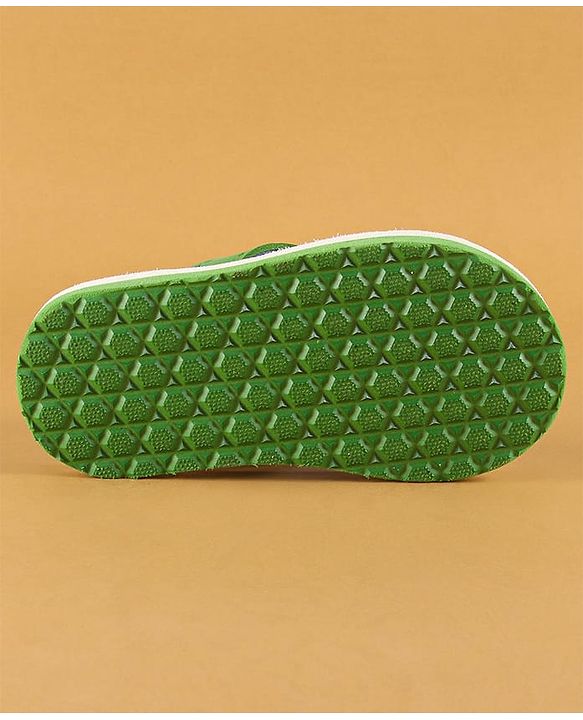 Cute Walk by Babyhug Flip Flops with Back Strap Closure & Star Print - Green