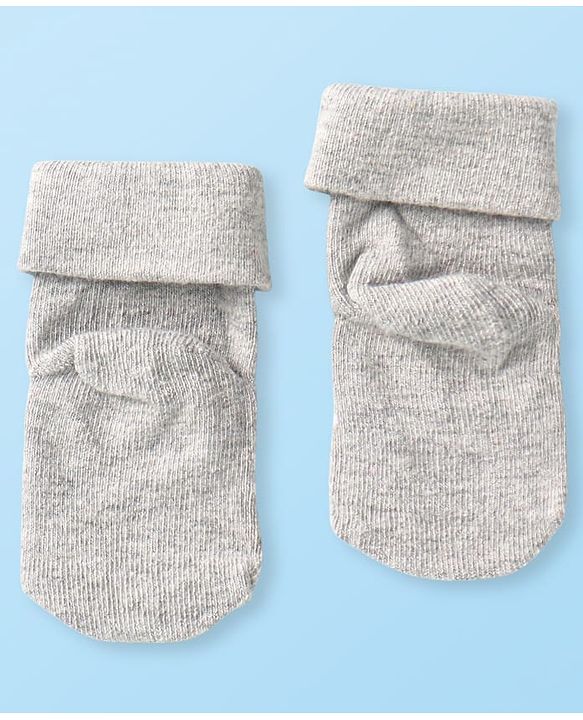 Cute Walk by Babyhug Knit Antibacterial Ankle Length Socks with Christmas Theme Design Pack of 3 - Red Grey & Black