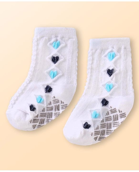 Cute Walk by Babyhug Knit Ankle Length Antibacterial Anti Skid Socks with Hearts Design Pack of 3 - White Pink & Light Green