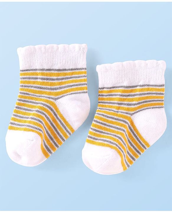Cute Walk by Babyhug Ankle Length Antibacterial Socks with Floral Design Pack Of 3 - White & Yellow