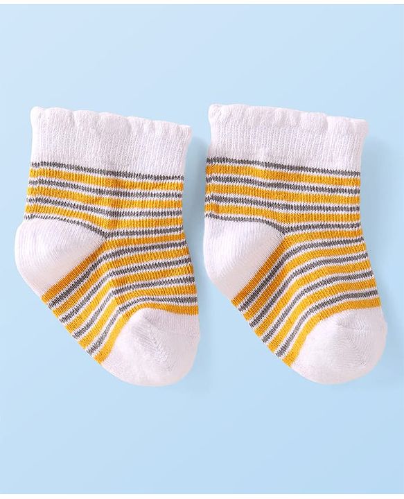 Cute Walk by Babyhug Ankle Length Antibacterial Socks with Floral Design Pack Of 3 - White & Yellow