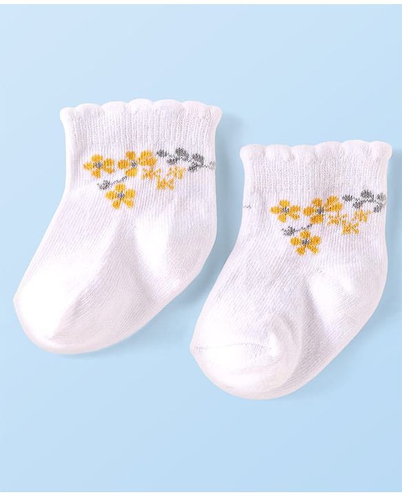Cute Walk by Babyhug Ankle Length Antibacterial Socks with Floral Design Pack Of 3 - White & Yellow