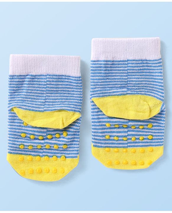 Cutewalk by Babyhug Non Terry Knit Anti-Bacterial Ankle Length Anti-Skid Socks with Strips Print - Blue