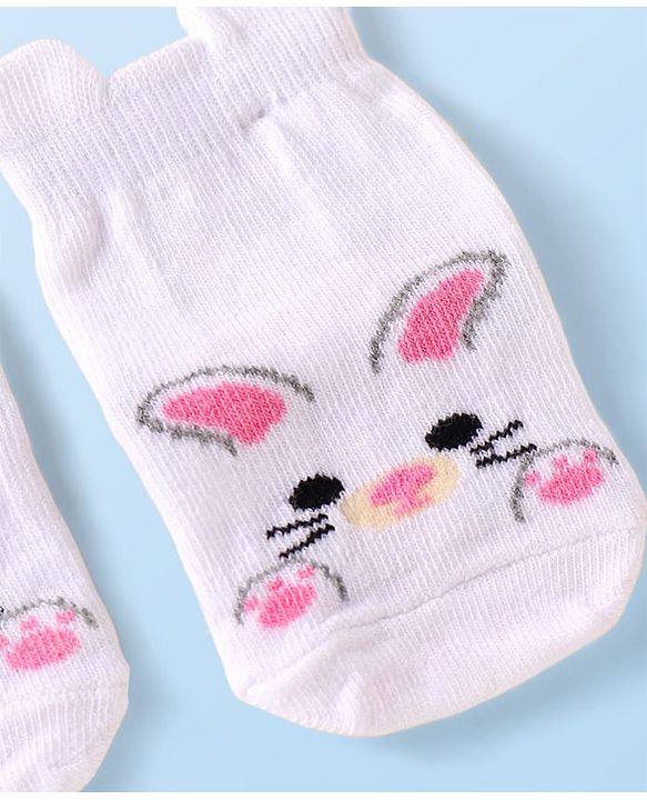 Cutewalk by Babyhug Knit Anti-Bacterial Ankle Length Anti-skid Socks with Bunny Applique - White