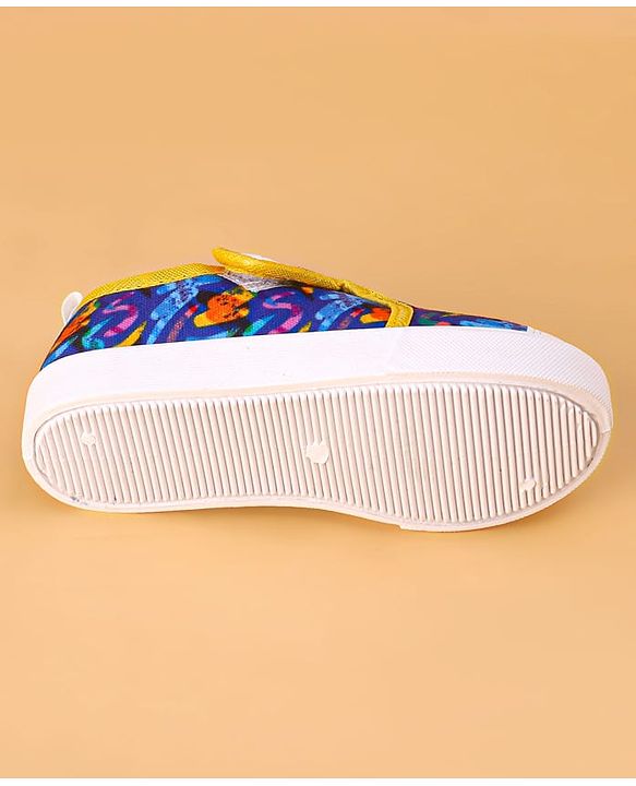 Cute Walk by Babyhug Velcro Closure Doodle Printed Casual Shoes