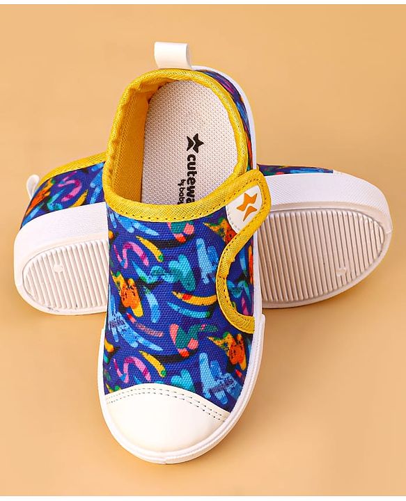 Cute Walk by Babyhug Velcro Closure Doodle Printed Casual Shoes