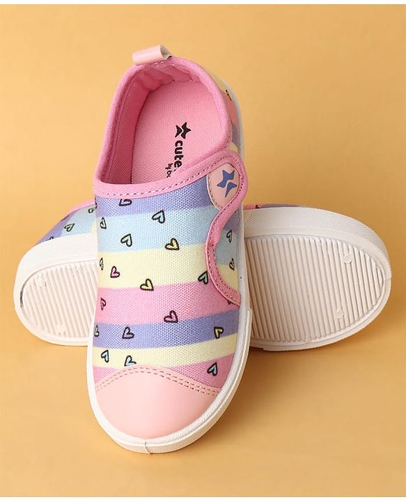 Cute Walk by Babyhug Velcro Closure Casual Shoes with Hearts Print - Pink