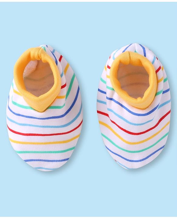 Babyhug 100% Cotton Knit Striped Cap Mittens & Booties Yellow - Diameter 9 cm