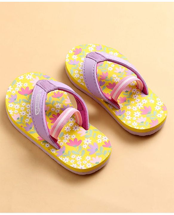Cute Walk by Babyhug Flip Flops with Back Strap & Floral Print - Multicolor