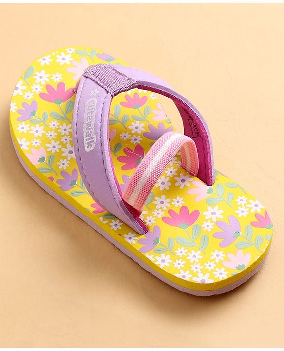 Cute Walk by Babyhug Flip Flops with Back Strap & Floral Print - Multicolor