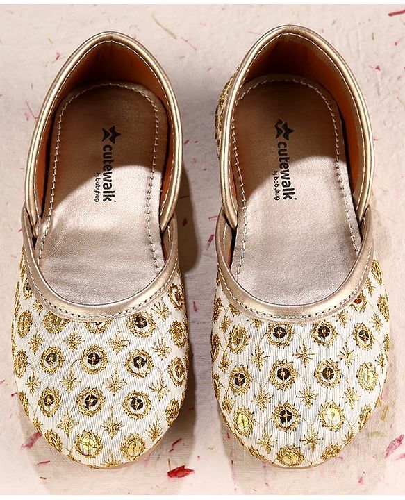 Cute Walk by Babyhug Slip On Mojaris With Sequin Embroidery - Golden