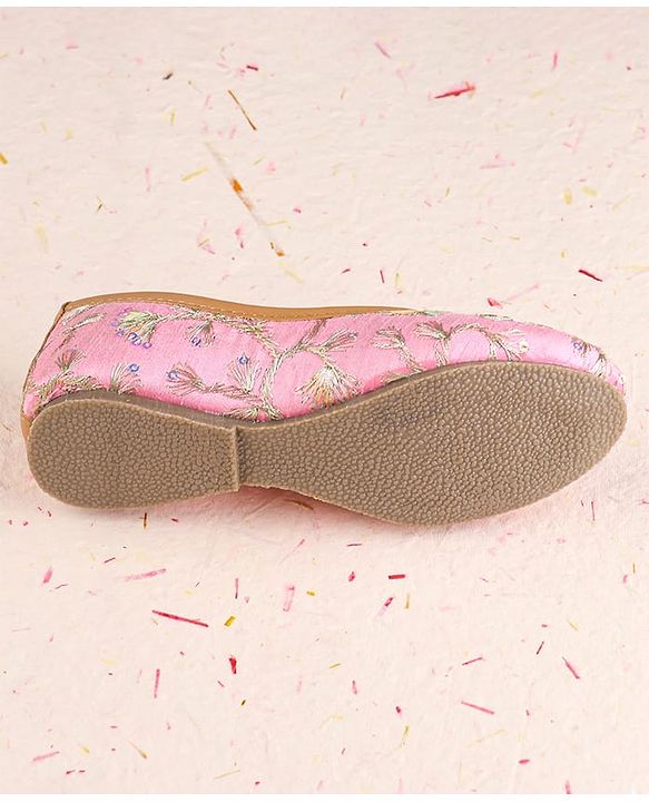 Cute Walk by Babyhug Slip On Mojaris with Floral Embroidery - Pink