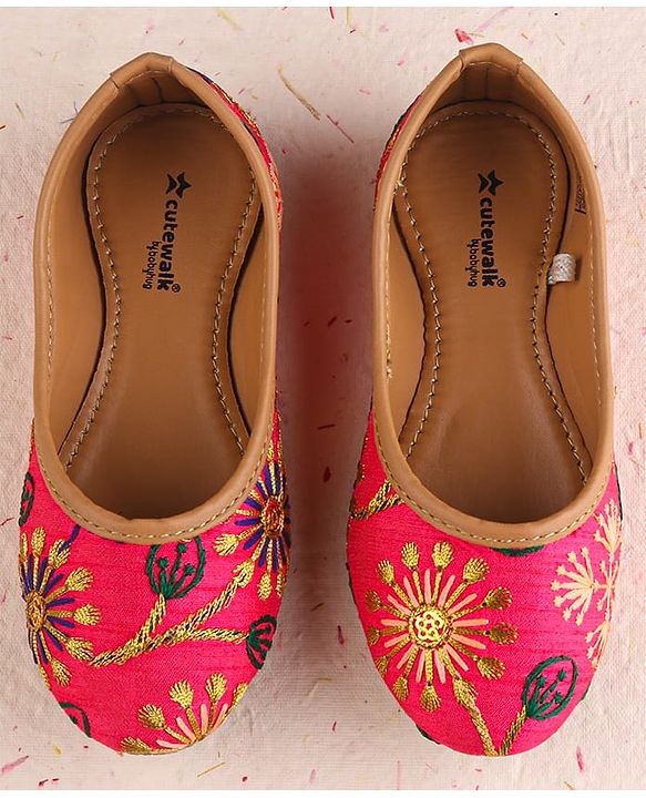 Cute Walk by Babyhug Mojaris Female Fuchsia 22