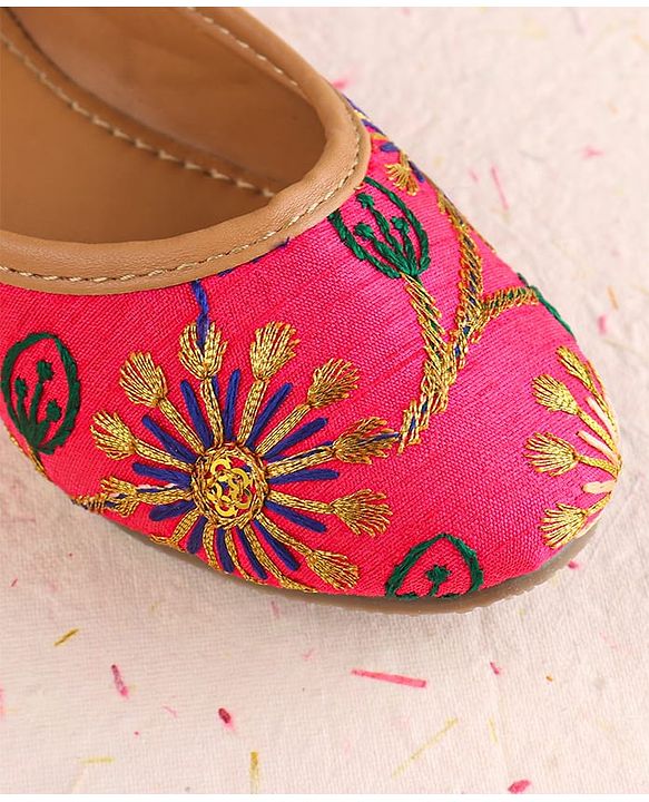 Cute Walk by Babyhug Mojaris Female Fuchsia 22