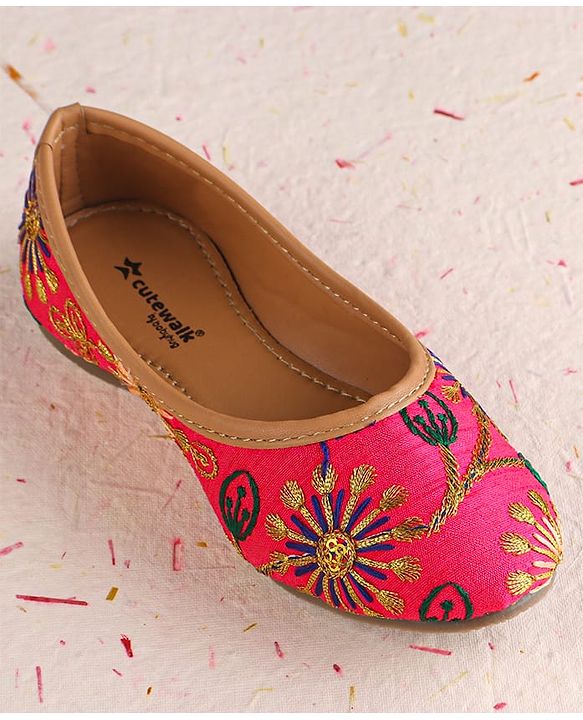Cute Walk by Babyhug Mojaris Female Fuchsia 22