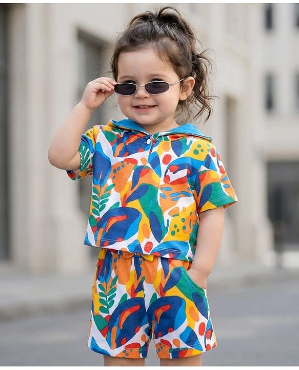 Babyhug Single Jersey Knit Half Sleeves Hooded T-Shirt & Shorts Set With Tropical Print - Yellow & Blue
