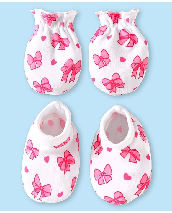 Babyhug 100% Cotton Knit Mittens & Booties Set with Bow & Hearts Print - White
