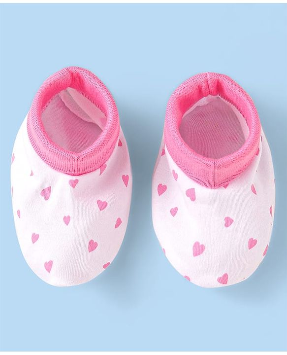 Babyhug 100% Cotton Knit Cap Mittens & Booties With Heart Print & Bow Applique White & Pink - Diameter 10 cm