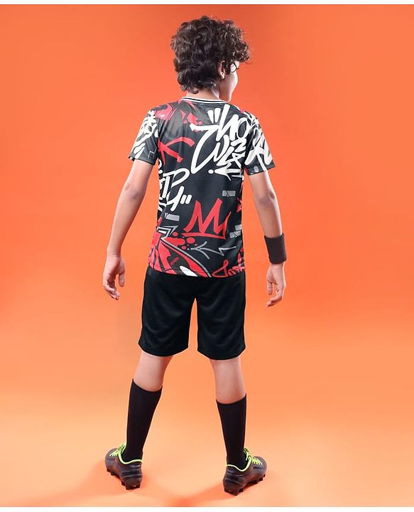 Pine Active Knit Half Sleeves Printed T-Shirt & Shorts - Black