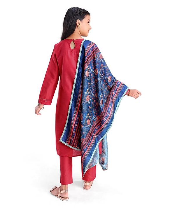 Pine Kids Woven Three Fourth Sleeves Kurta Churidar Set with Dupatta & Floral Embellisment and Lace Detailing - Red