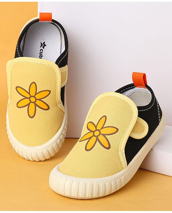 Cute Walk by Babyhug Velcro Closure Casual Shoes with Floral Print - Yellow