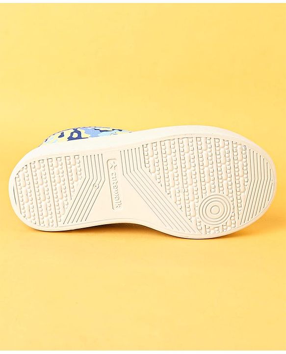 Cute Walk by Babyhug Slip On  Casual Shoes With Star Patch - Blue