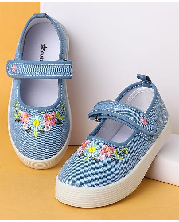 Cute Walk by Babyhug Velcro Closure Casual Shoes with Floral Embroidery Detailing - Pink