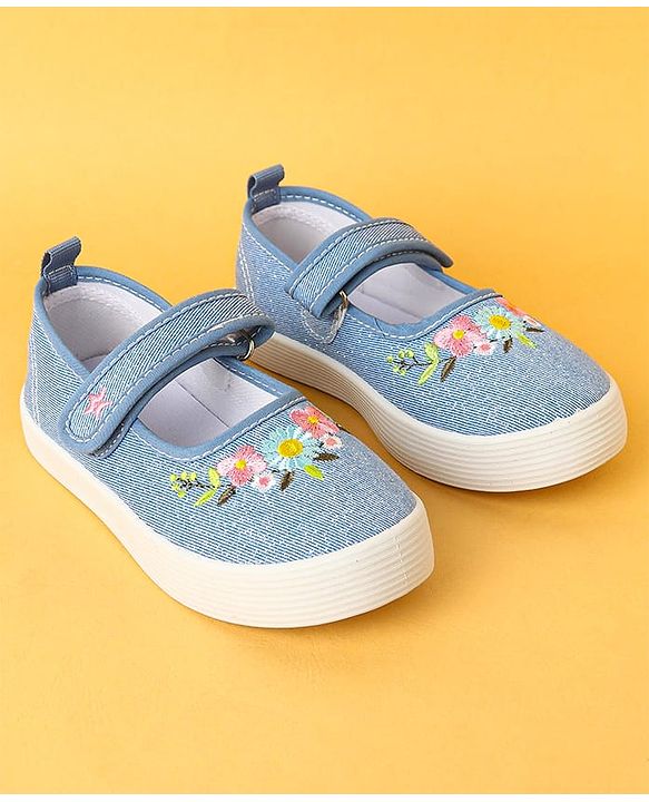 Cute Walk by Babyhug Velcro Closure Casual Shoes with Floral Embroidery Detailing - Pink