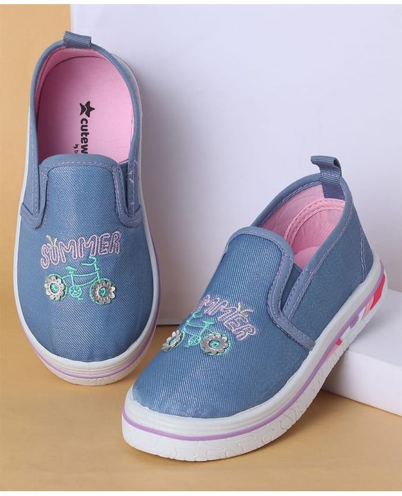 Cute Walk by Babyhug Slip On Casual Shoes with Cycle Embroidery -  White