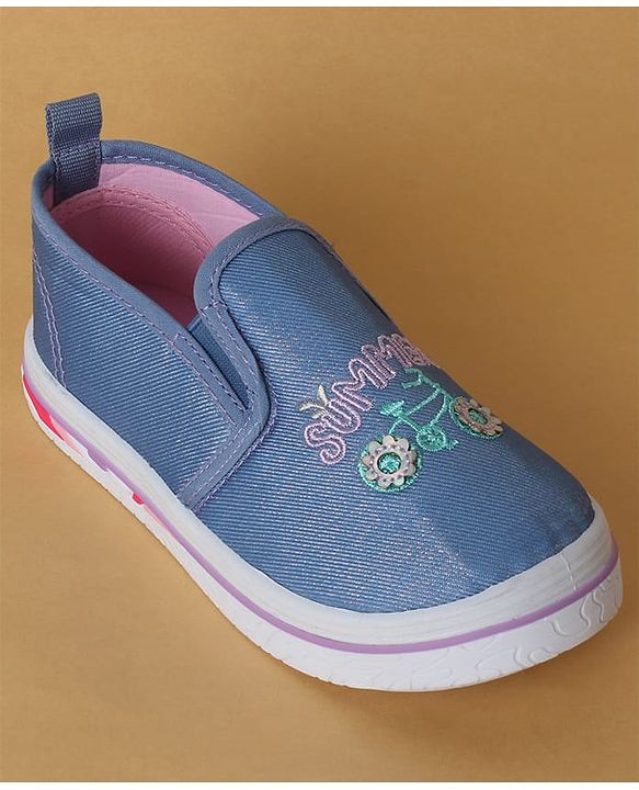 Cute Walk by Babyhug Slip On Casual Shoes with Cycle Embroidery -  White