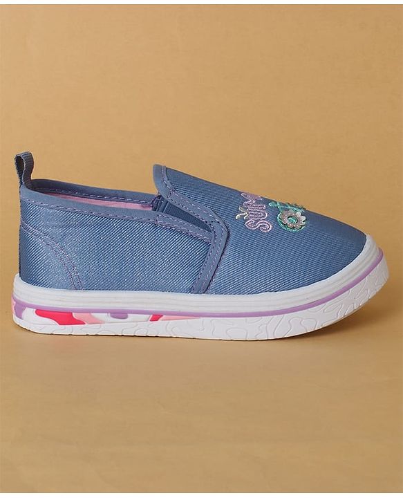 Cute Walk by Babyhug Slip On Casual Shoes with Cycle Embroidery -  White
