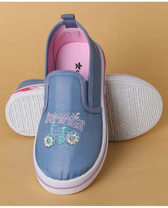 Cute Walk by Babyhug Slip On Casual Shoes with Cycle Embroidery -  White