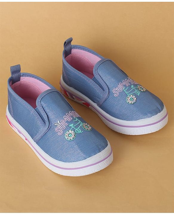 Cute Walk by Babyhug Slip On Casual Shoes with Cycle Embroidery -  White