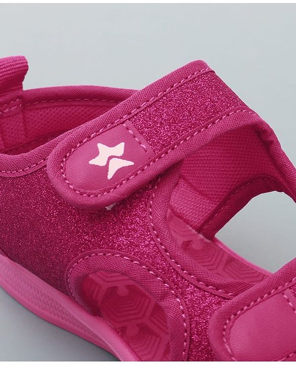 Cute Walk by Babyhug Sandals with Velcro Closure - Dark Pink