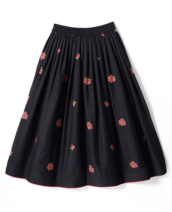 Pine Kids Woven Sleeveless Choli Lehenga Set With Floral Embroidery & Dupatta - Black