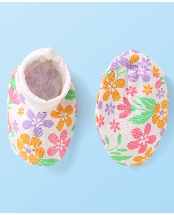 Babyhug 100% Cotton Knit Cap Mittens & Booties With Floral Print  White - Diameter 10cm