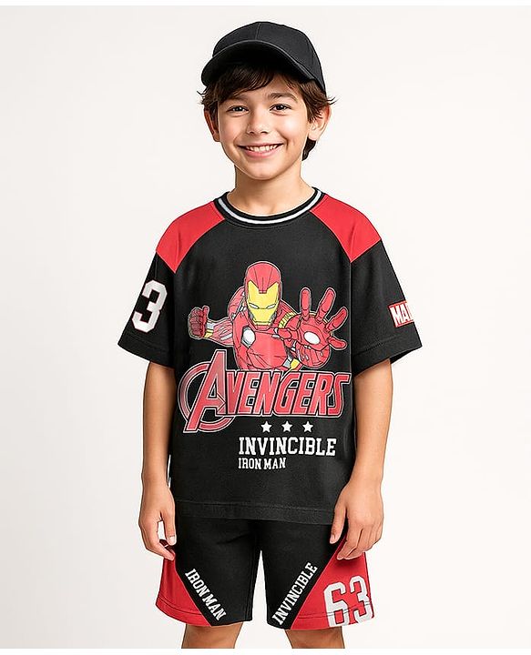 Pine Kids Marvel Single Jersey Knit Half Sleeves Oversized Drop Shoulder Raglan T-Shirt And Shorts Set With Avengers Graphics - Red & Black