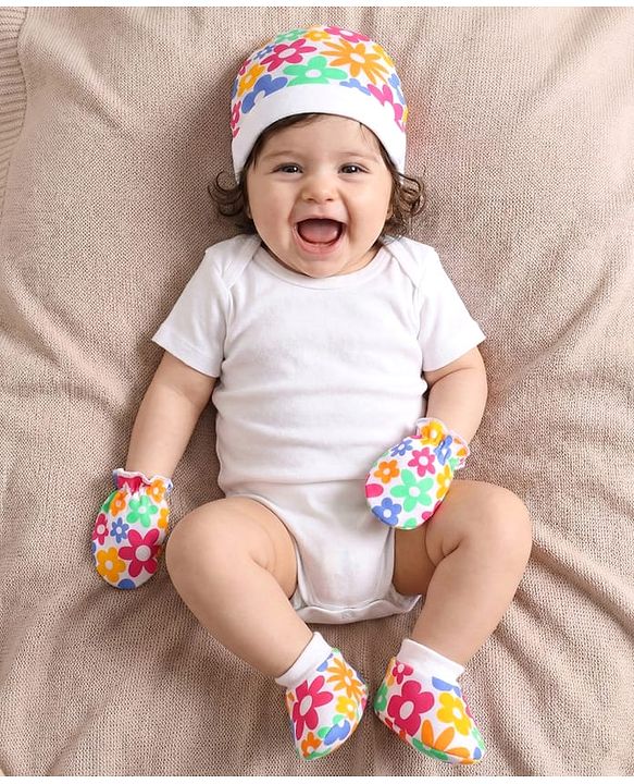 Babyhug 100% Cotton Interlock Knit Cap Mittens & Booties Set With Floral Print White - Diameter 15 cm