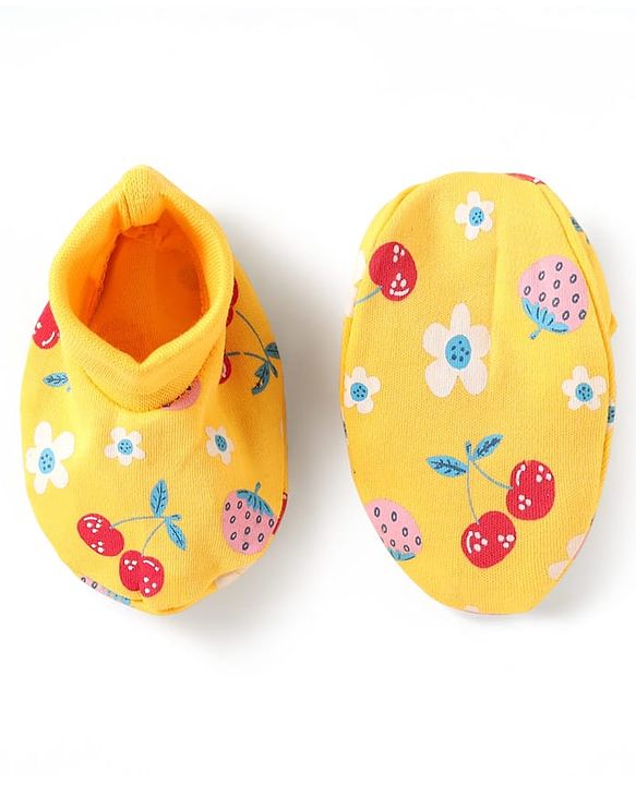 Babyhug 100% Cotton Interlock Knit Cap Mittens & Booties Set with Berries & Floral Print Yellow - Diameter 14 cm