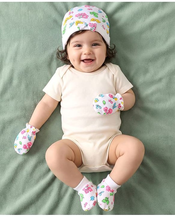 Babyhug 100% Cotton Interlock Knit Cap Mittens & Booties Set With Floral Print White - Diameter 16 cm