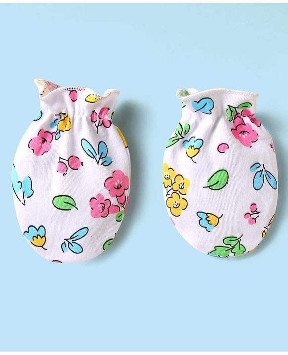 Babyhug 100% Cotton Interlock Knit Cap Mittens & Booties Set With Floral Print White - Diameter 16 cm