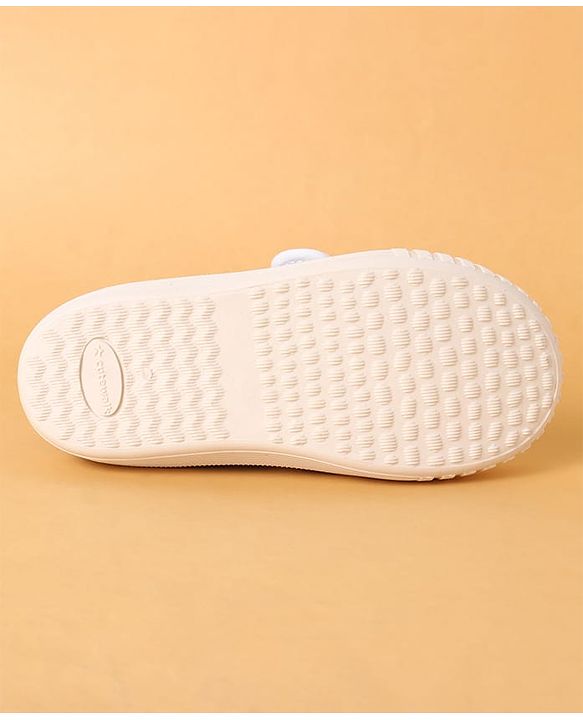Cute Walk by Babyhug Casual Shoes with Velcro Closure & Checks Design - Brown