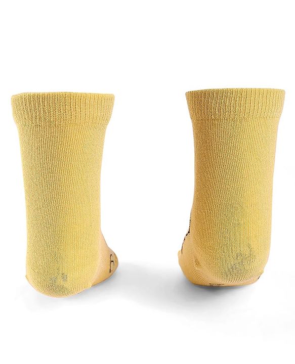 Cute Walk By Babyhug Knit Antibacterial Socks With Winnie The Pooh Graphics Pack Of 3 - Yellow & White