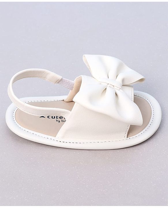 Cute Walk by Babyhug Booties with Back Strap & Bow Applique - White