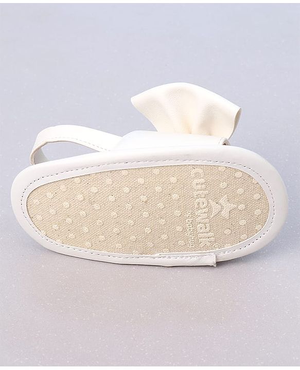 Cute Walk by Babyhug Booties with Back Strap & Bow Applique - White
