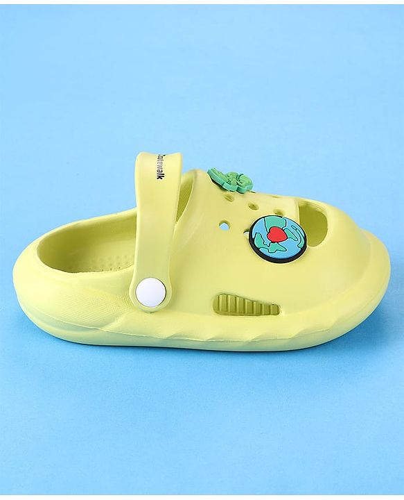 Cute Walk by Babyhug Clogs with Leaves Applique & Back Strap - Lime Green
